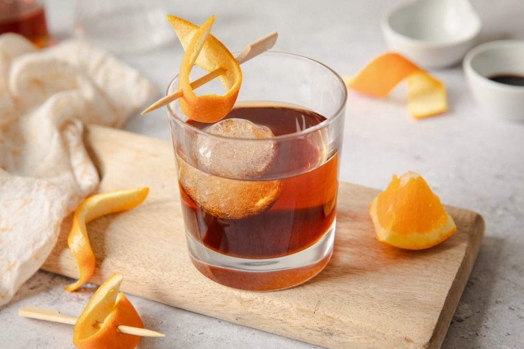 De la copa al paladar: Descubre las bebidas que marcan la diferencia